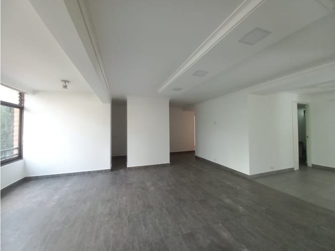 Apartamento de 3 alcobas en venta en Alejandria, Medellín, 200 m² · foto 10 de 24