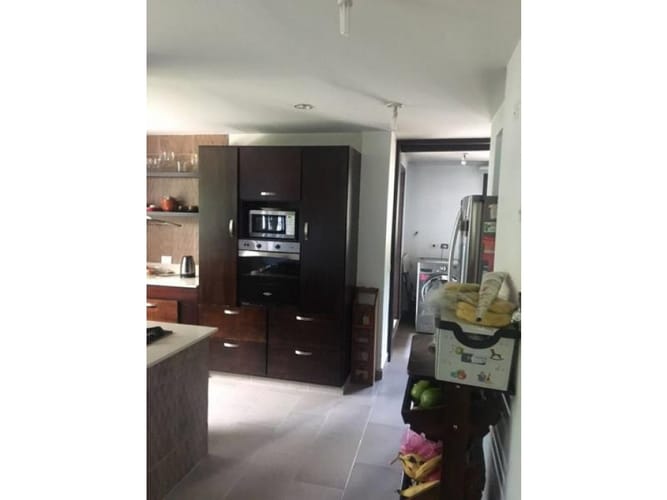 Casa de 4 alcobas en venta en La Tablaza, La Estrella, 380 m² · foto 5 de 17