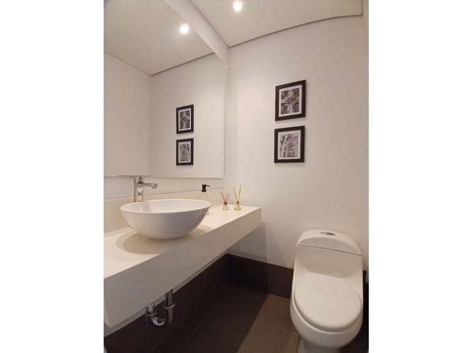 Apartamento en venta en El Poblado, Medellín · foto 7 de 24