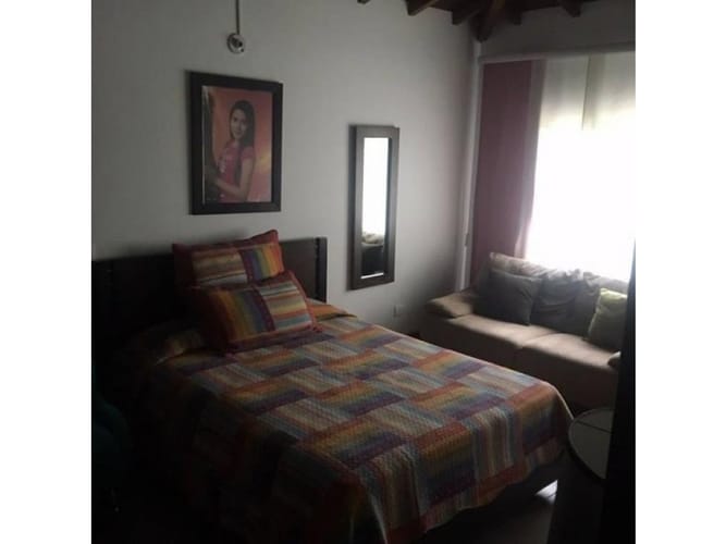 Casa de 4 alcobas en venta en La Tablaza, La Estrella, 380 m² · foto 11 de 17