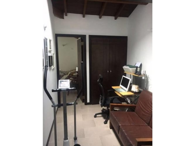 Casa de 4 alcobas en venta en La Tablaza, La Estrella, 380 m² · foto 13 de 17