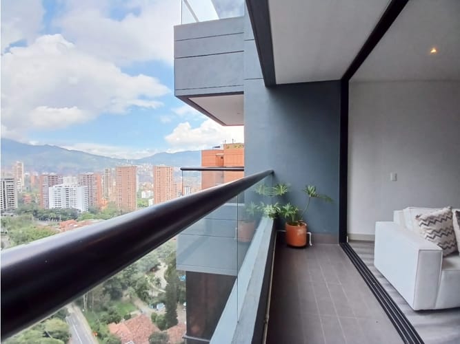 Apartamento en venta en El Poblado, Medellín · foto 13 de 24
