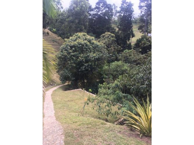 Casa de 4 alcobas en venta en La Tablaza, La Estrella, 380 m² · foto 16 de 17