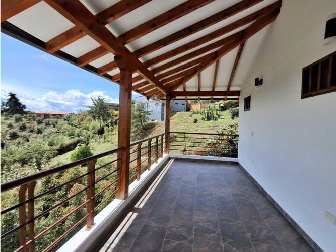Finca en venta en La Industrial, Marinilla, 173 m² · foto 2 de 24