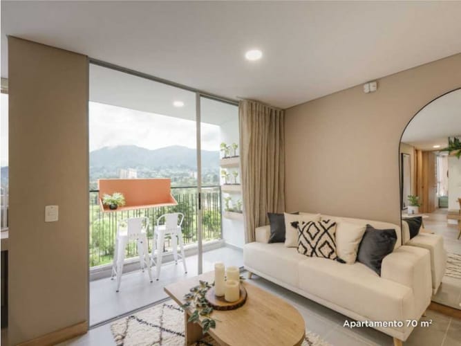 Apartamento en venta en Pilsen, Itagüí · foto 3 de 23