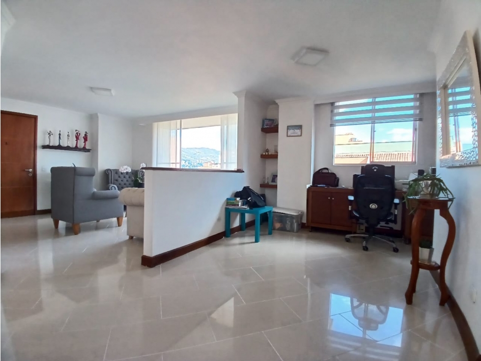 Apartamento de 5 alcobas en venta en Laureles, Medellín, 140 m² · foto 6 de 24
