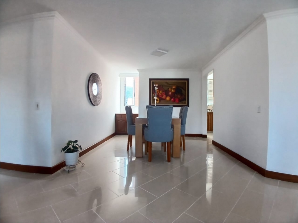 Apartamento de 5 alcobas en venta en Laureles, Medellín, 140 m² · foto 9 de 24
