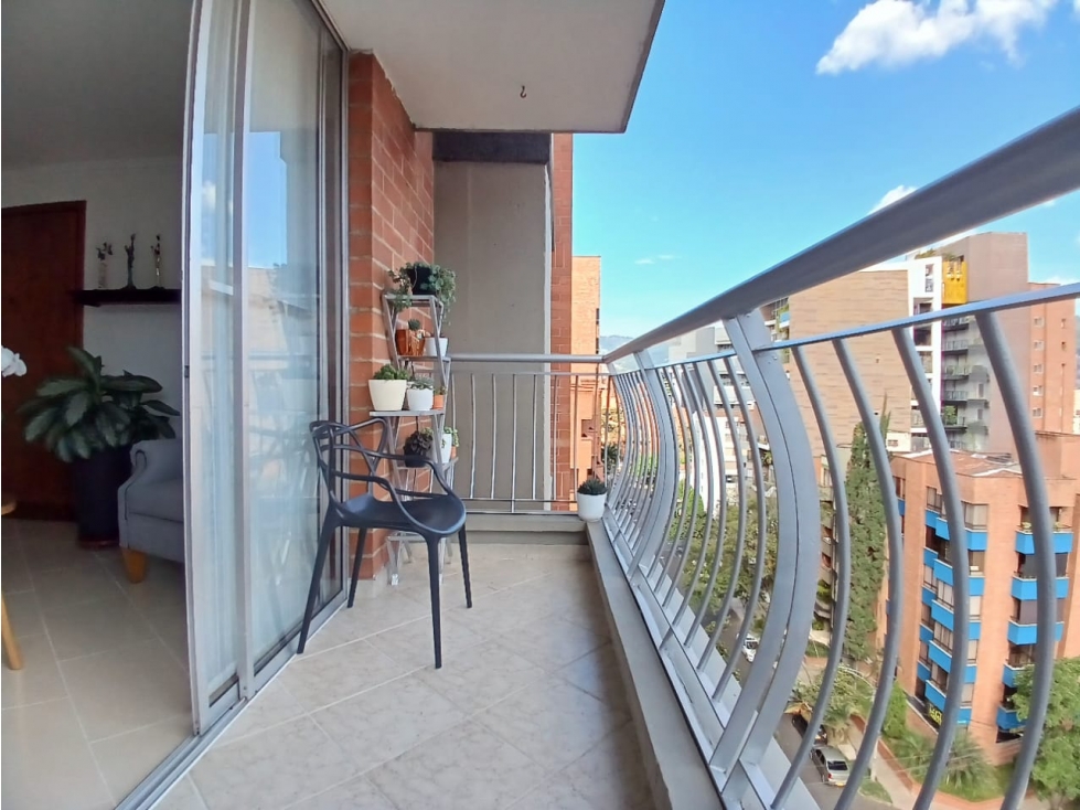 Apartamento de 5 alcobas en venta en Laureles, Medellín, 140 m² · foto 14 de 24
