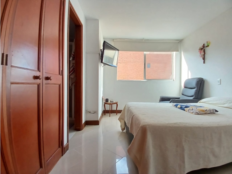 Apartamento de 5 alcobas en venta en Laureles, Medellín, 140 m² · foto 19 de 24