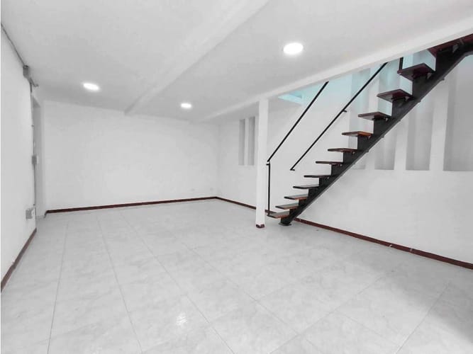 Oficina en arriendo en Otraparte, Envigado, 65 m² · foto 3 de 9