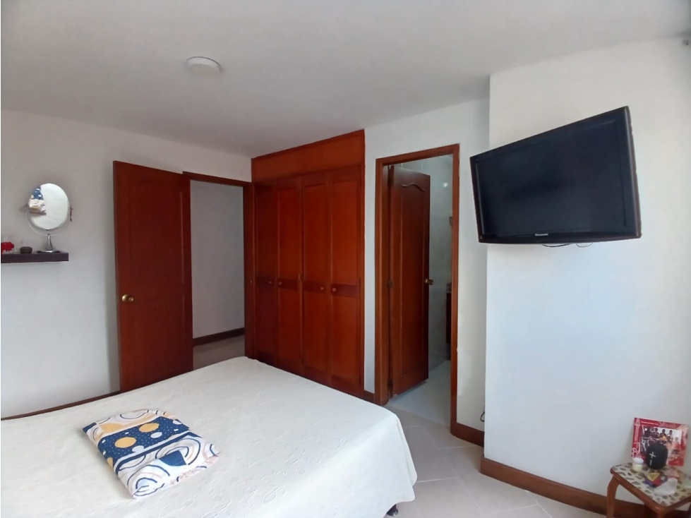 Apartamento de 5 alcobas en venta en Laureles, Medellín, 140 m² · foto 23 de 24