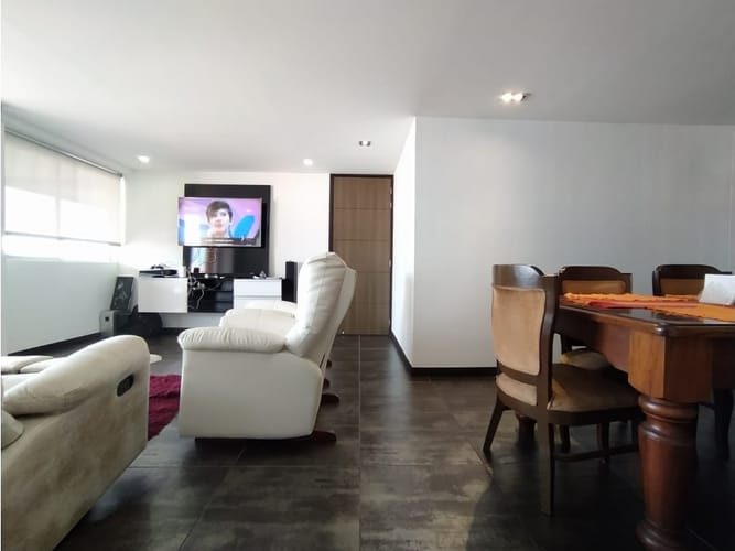 Apartamento de 3 alcobas en venta en San Jose, Sabaneta, 96 m² · foto 3 de 24