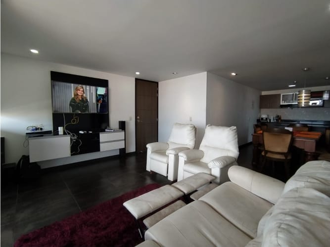 Apartamento de 3 alcobas en venta en San Jose, Sabaneta, 96 m² · foto 4 de 24