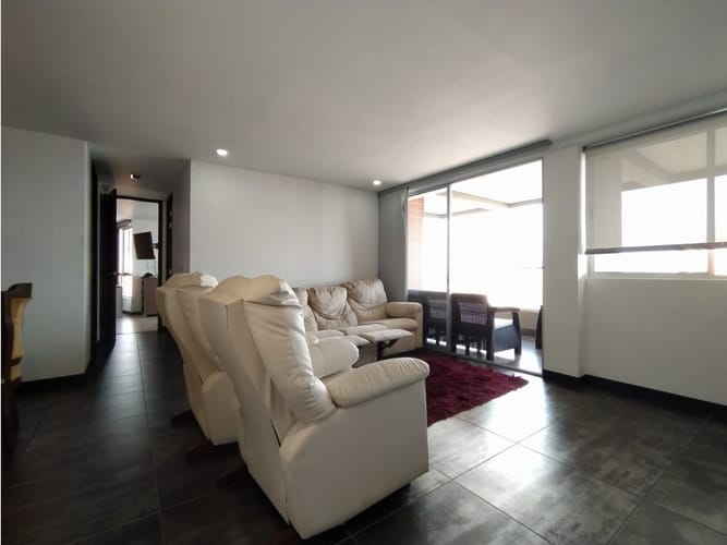 Apartamento de 3 alcobas en venta en San Jose, Sabaneta, 96 m² · foto 5 de 24