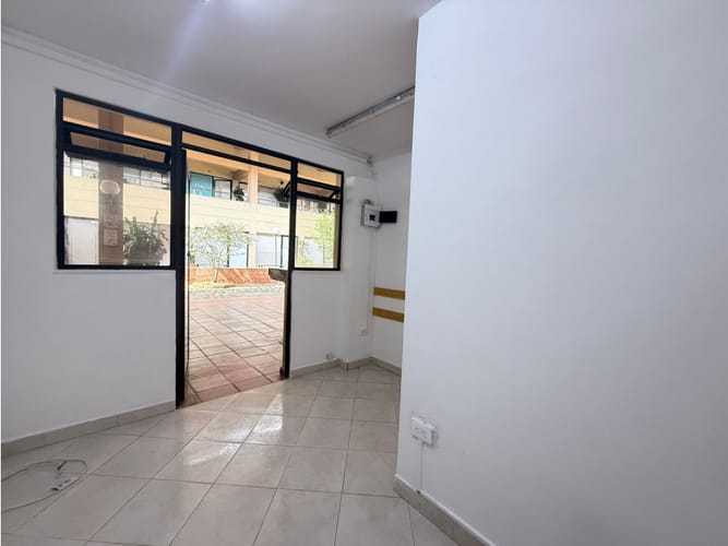 Local en arriendo en Otraparte, Envigado, 10 m² · foto 3 de 11