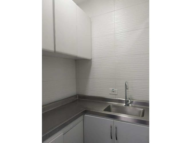 Oficina en arriendo en Los Balsos, Medellín, 43 m² · foto 3 de 13