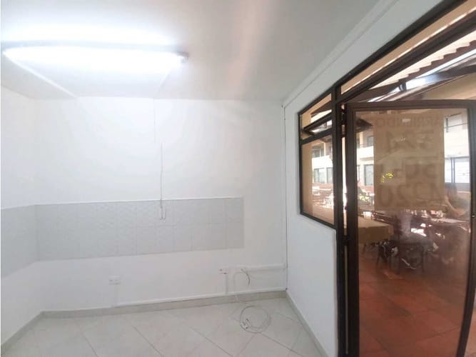 Local en arriendo en Otraparte, Envigado, 10 m² · foto 6 de 11