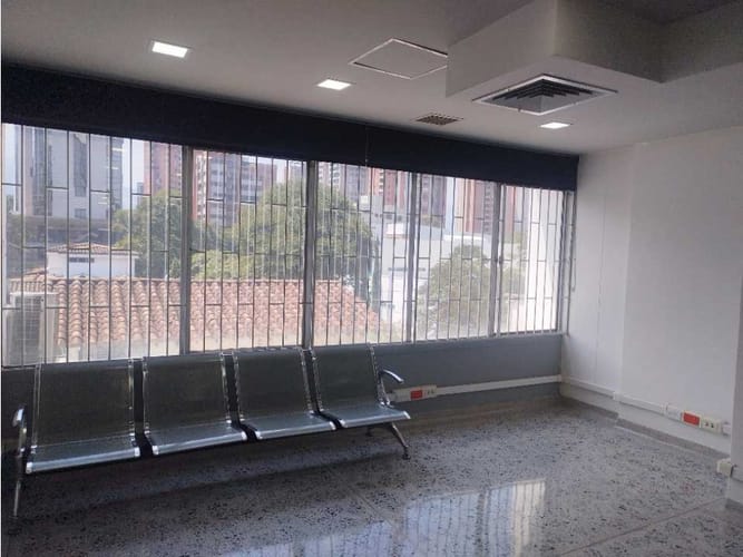 Oficina en arriendo en Los Balsos, Medellín, 43 m² · foto 8 de 13