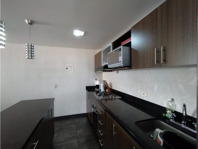 Apartamento de 3 alcobas en venta en San Jose, Sabaneta, 96 m² · foto 14 de 24