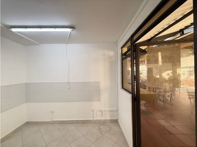 Local en arriendo en Otraparte, Envigado, 10 m² · foto 10 de 11