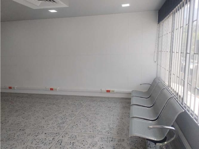Oficina en arriendo en Los Balsos, Medellín, 43 m² · foto 10 de 13