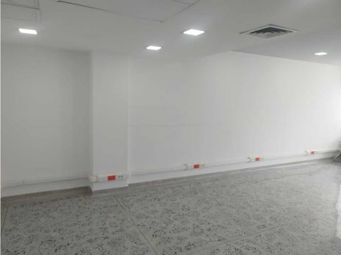 Oficina en arriendo en Los Balsos, Medellín, 43 m² · foto 13 de 13