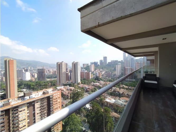 Apartamento de 3 alcobas en venta en San Jose, Sabaneta, 96 m² · foto 20 de 24