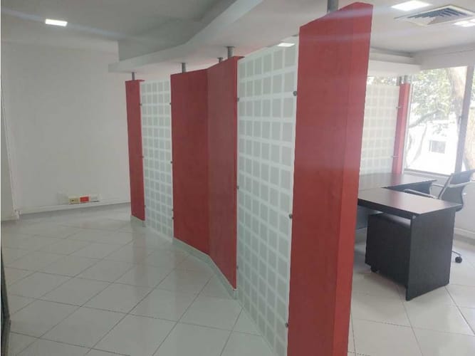 Oficina en arriendo en Los Balsos, Medellín, 60 m² · foto 5 de 13