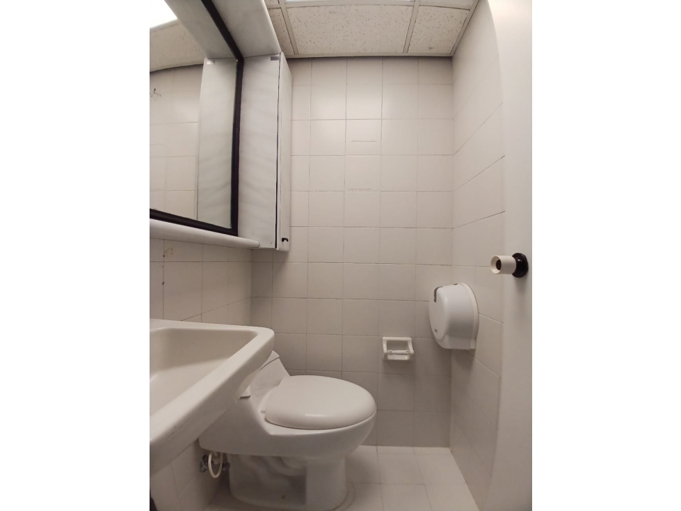 Oficina en arriendo en Patio Bonito, Medellín, 125 m² · foto 7 de 9