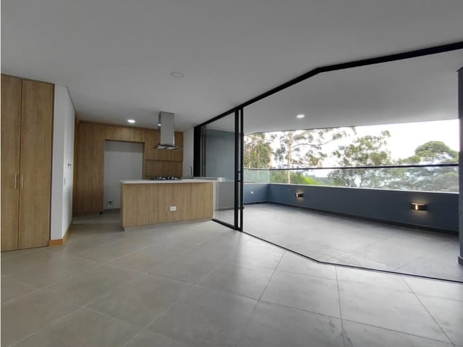Apartamento en venta en Las Palmas, Medellín, 100 m² · foto 2 de 24