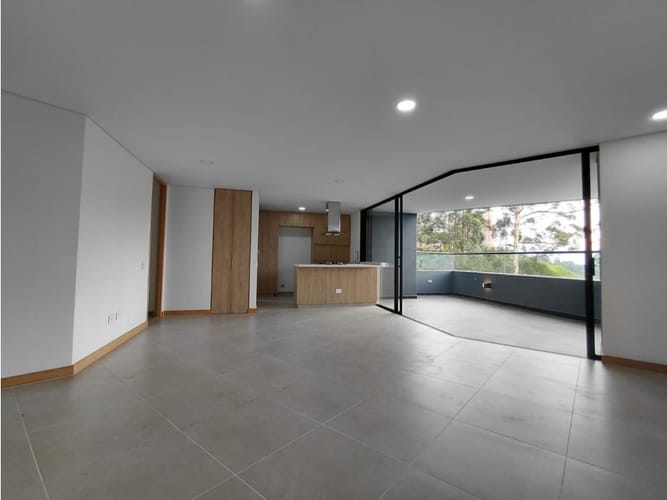 Apartamento en venta en Las Palmas, Medellín, 100 m² · foto 10 de 24