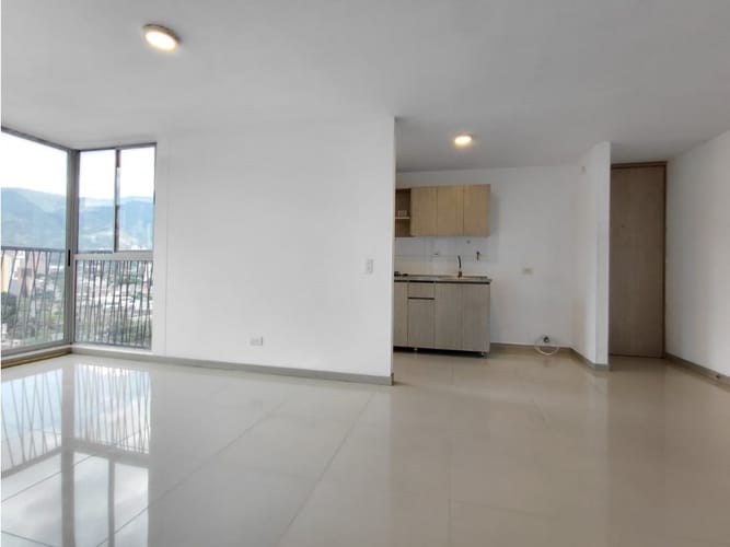 Apartamento de 3 alcobas en arriendo en Mayorca, Sabaneta, 76 m² · foto 3 de 24