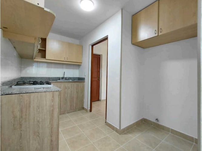 Apartamento de 3 alcobas en arriendo en Oviedo, Medellín, 100 m² · foto 4 de 24
