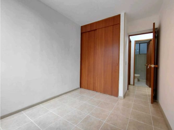 Apartamento de 3 alcobas en arriendo en Oviedo, Medellín, 100 m² · foto 9 de 24