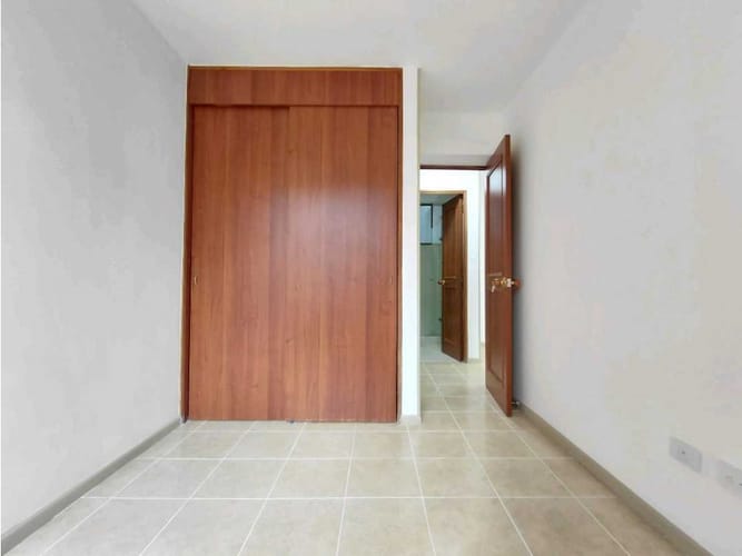 Apartamento de 3 alcobas en arriendo en Oviedo, Medellín, 100 m² · foto 13 de 24