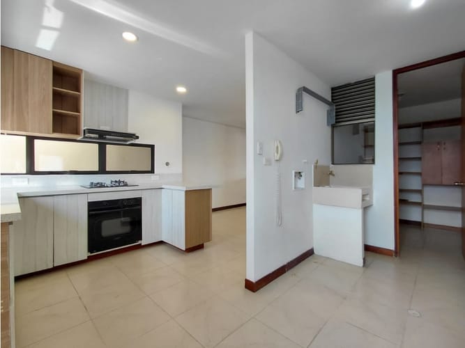 Apartamento de 4 alcobas en arriendo en Alejandria, Medellín, 138 m² · foto 2 de 24