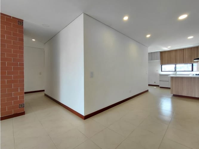Apartamento de 4 alcobas en arriendo en Alejandria, Medellín, 138 m² · foto 7 de 24