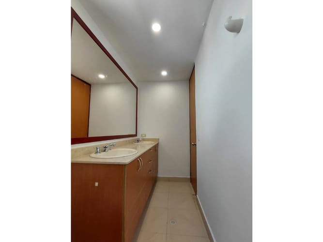 Apartamento de 4 alcobas en arriendo en Alejandria, Medellín, 138 m² · foto 21 de 24