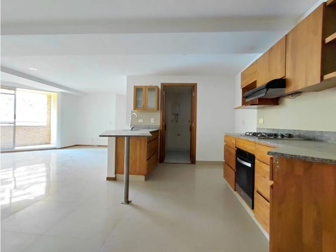 Apartamento de 3 alcobas en venta en Caminos De La Romeria, Sabaneta, 110 m² · foto 2 de 24