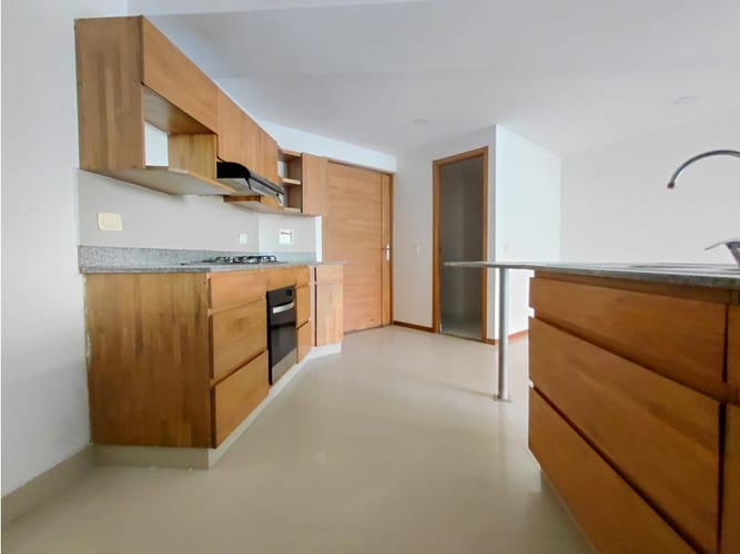 Apartamento de 3 alcobas en venta en Caminos De La Romeria, Sabaneta, 110 m² · foto 3 de 24