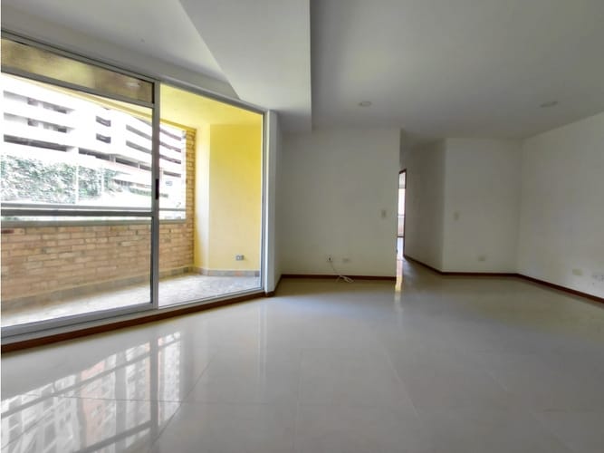 Apartamento de 3 alcobas en venta en Caminos De La Romeria, Sabaneta, 110 m² · foto 8 de 24