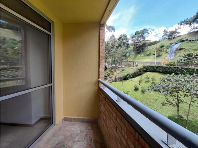 Apartamento de 3 alcobas en venta en Caminos De La Romeria, Sabaneta, 110 m² · foto 11 de 24