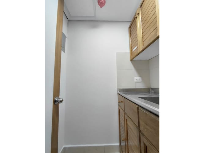 Oficina en arriendo en Astorga, Medellín, 40 m² · foto 9 de 11