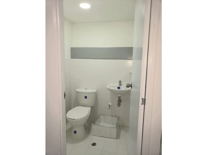 Bodega en arriendo en Viviendas Del Sur, Itagüí, 180 m² · foto 4 de 9