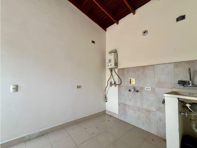 Casa de 3 alcobas en venta en San Marcos, Envigado, 230 m² · foto 17 de 18
