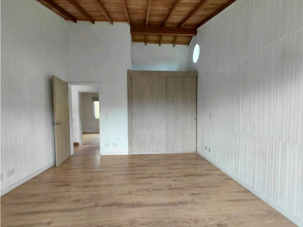 Casa en arriendo en Mt. Villa Grande, Envigado · foto 14 de 24
