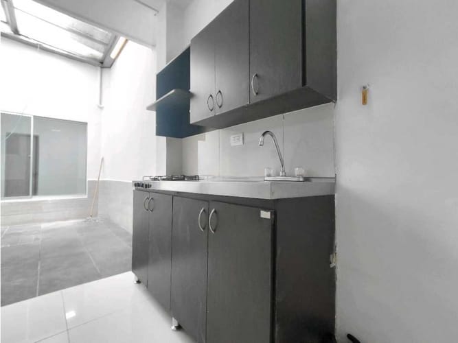 Local en arriendo en La Magnolia, Envigado, 190 m² · foto 2 de 24