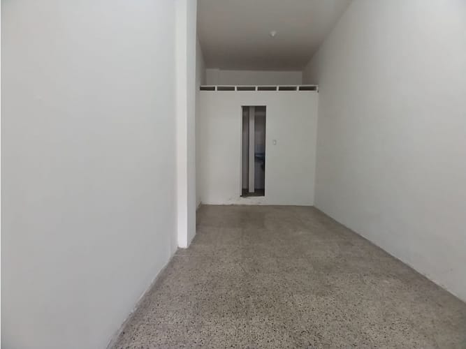 Local en arriendo en Patio Bonito, Envigado, 12 m² · foto 3 de 6