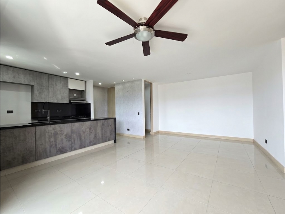 Apartamento en arriendo en Castropol, Medellín · foto 5 de 15
