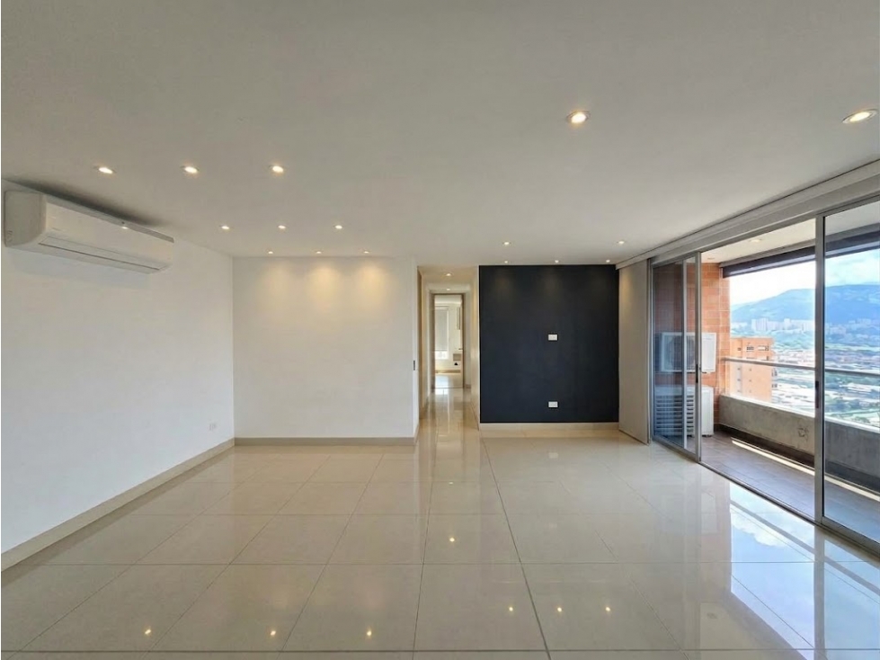 Apartamento en arriendo en Castropol, Medellín · foto 6 de 15